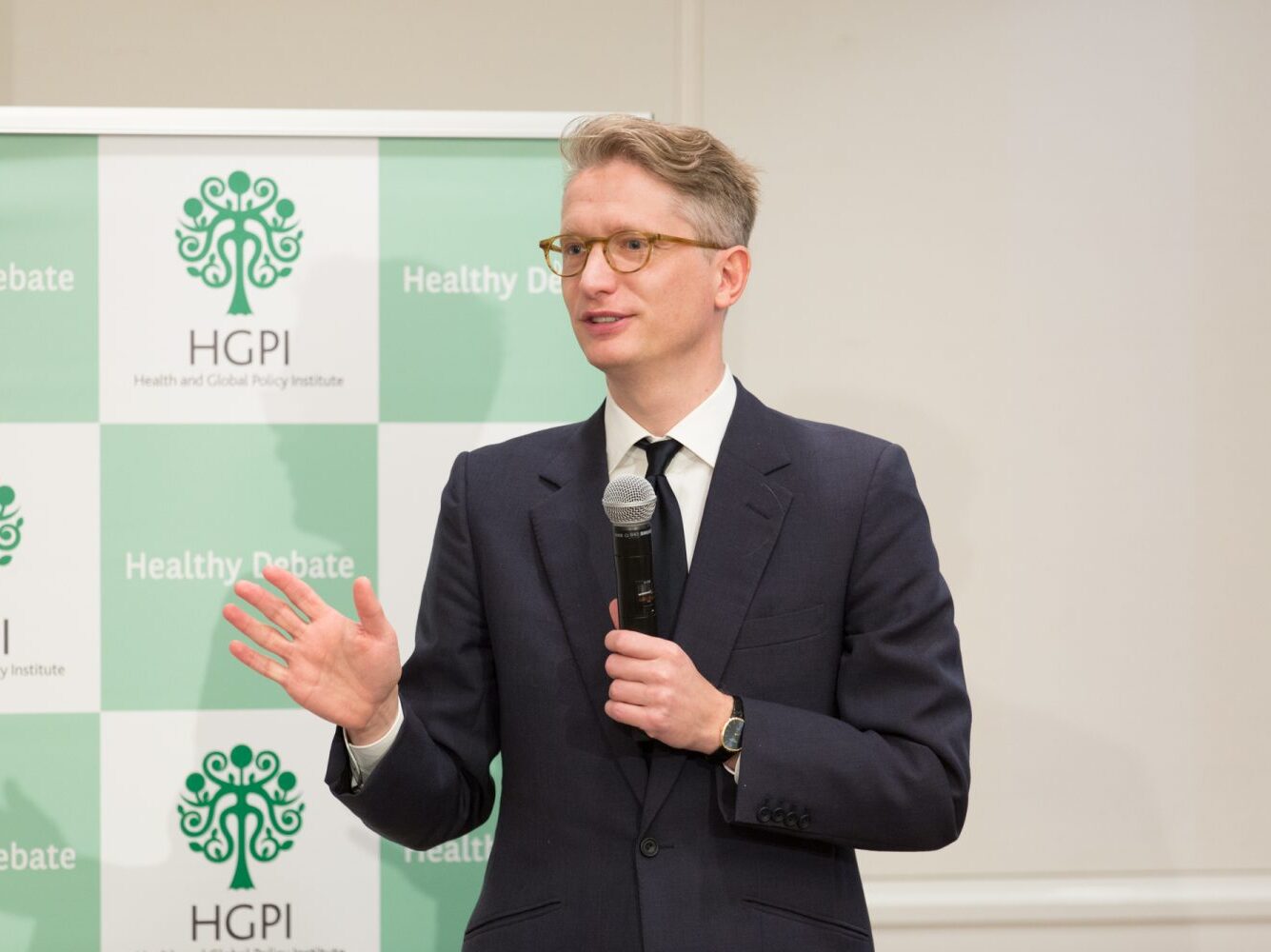 [Event Report] The 43th Special Breakfast Meeting “Considering the world’s future through the lens of ‘Sensemaking’ – Analyzing healthcare future systems using humanities and philosophy” (May 28, 2019)