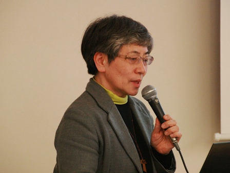 Dr. Masako Akiyama (Director of Hakuju-ji Home Visit Nursing Statio n, Director of Kurashino Hokenshitsu  and an inter-professional collaborator of home care)