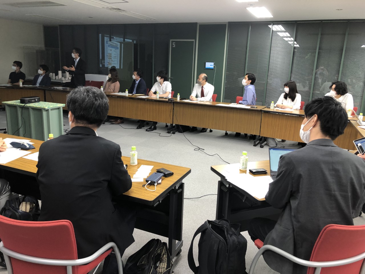 [Event Report] The First Meeting of the “Young Professionals Roundtable for Public-Private Opinion Exchange on Social Security and Healthcare Policy,” a Joint Initiative from the Public and Private Sector Co Creation Hub, HGPI and SENSHO-GUMI (February 8, 2023)