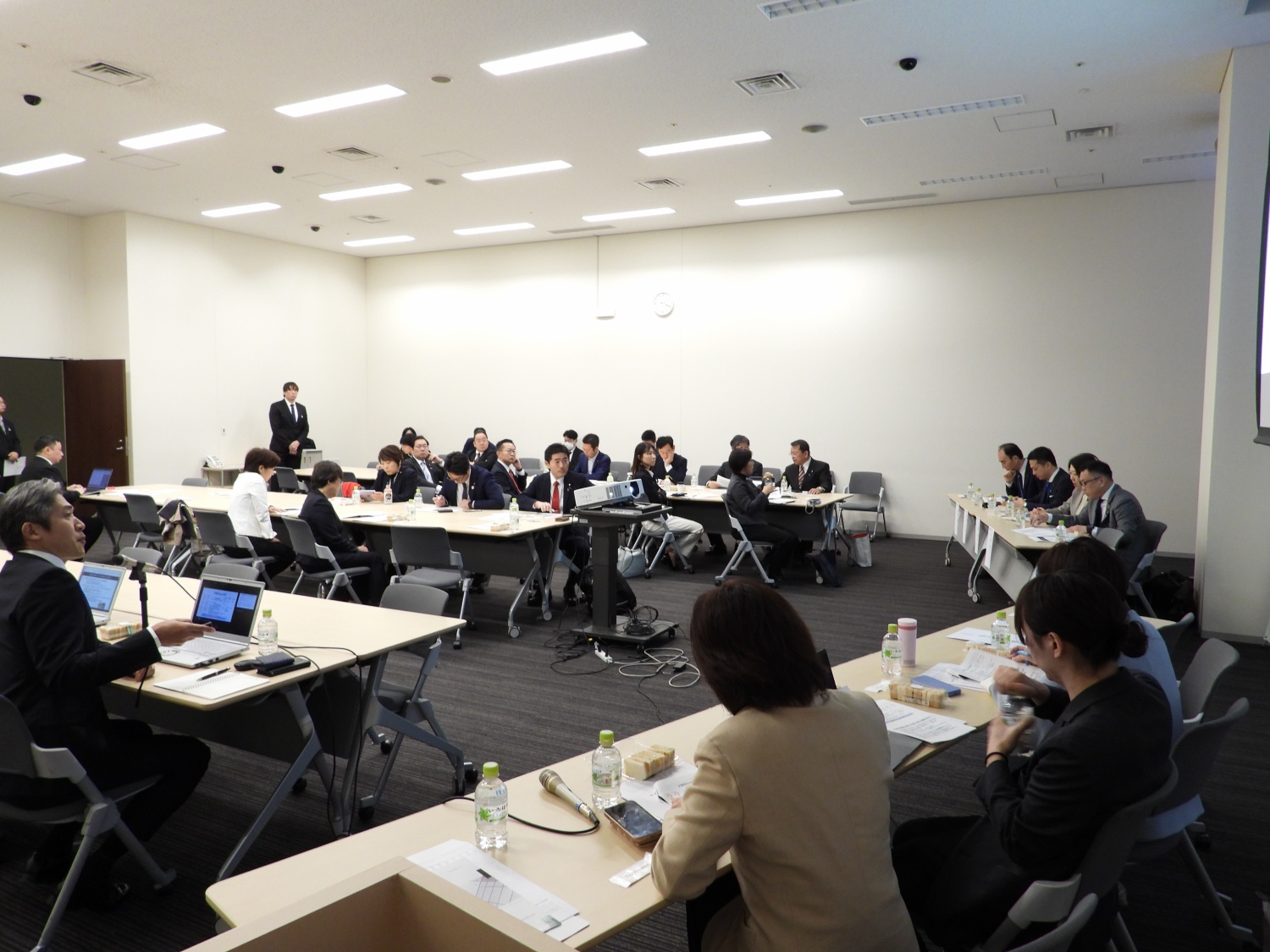 【開催報告】健康・医療に関する超党派勉強会：30分で伝える健康医療政策の最前線「予防こそ最良の投資～医療費抑制と大腸がん検診の戦略的活用～」（2025年11月26日）